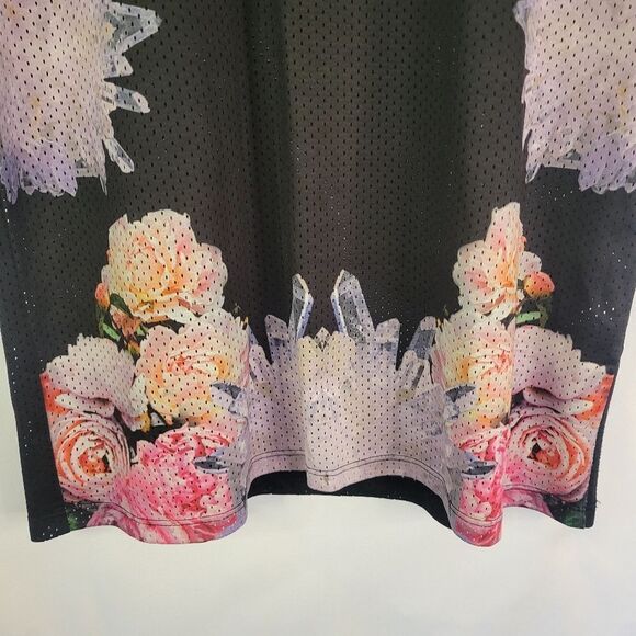 Topshop Crystals And Flowers Graphic Perforated Tee - Picture 5 of 13